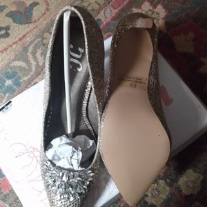 Journey Collection Women's Pumps size 10